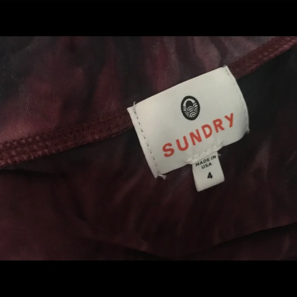 SUNDRY tie-dye knit midi skirt, size 4 - Picture 6 of 6